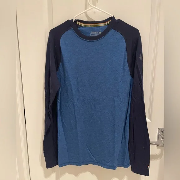 Long sleeved t-shirt - Picture 1 of 3